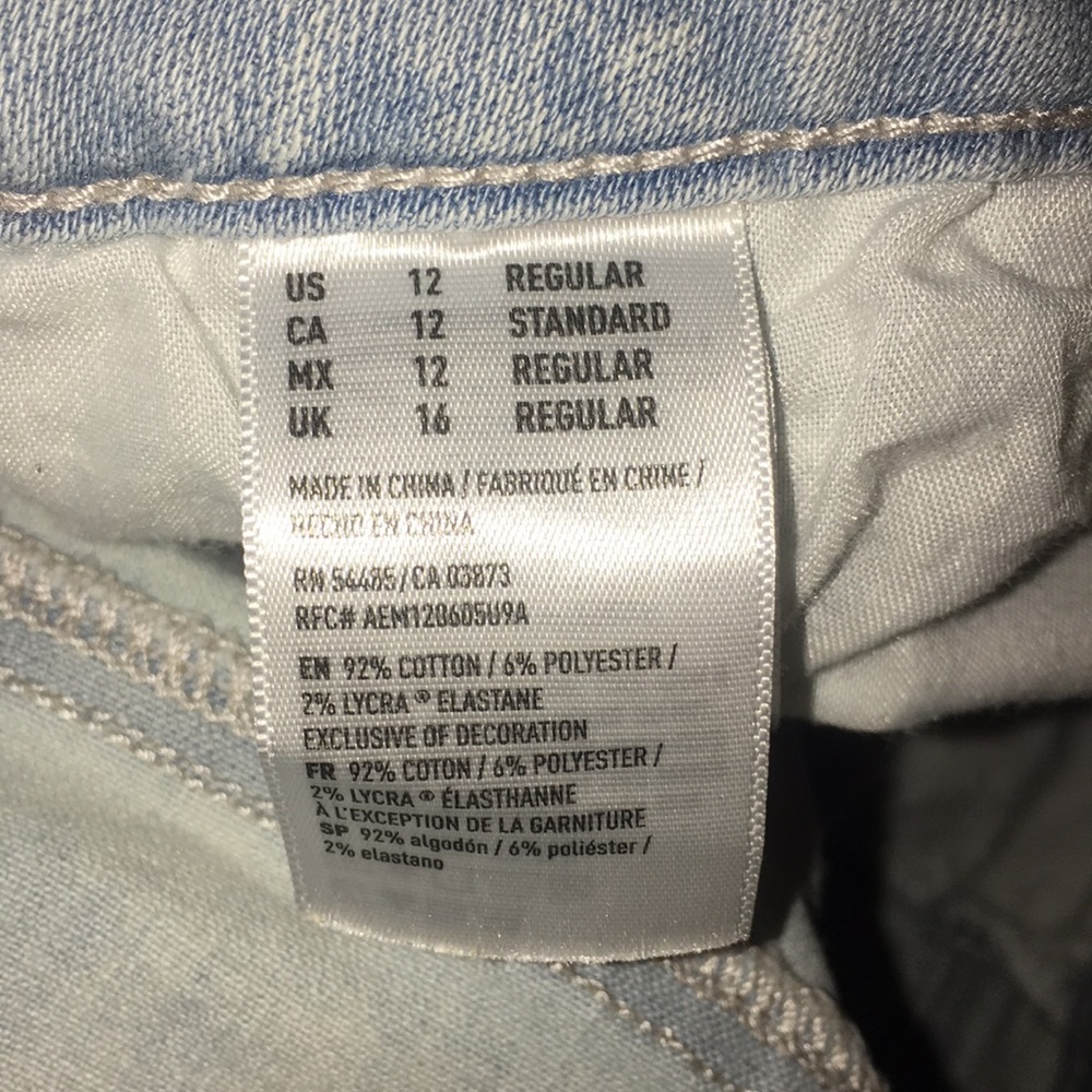 American eagle jeans tag